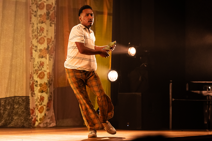 Momento 6 - Performance de rua